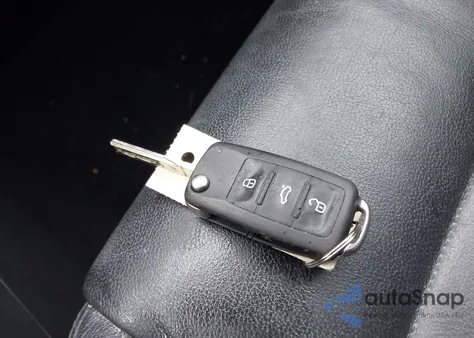 2012 Volkswagen Tiguan Sel z USA, uszkodzony, nr VIN WVGBV7AX4CW604405